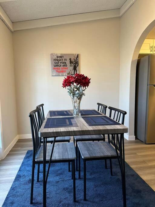 2 Bedroom Minutes From Las Vegas Strip And Airport Exterior photo